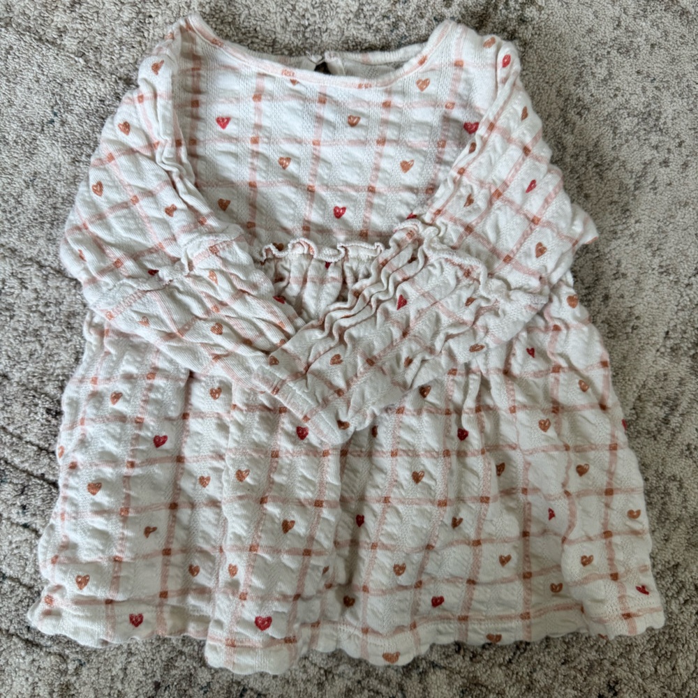 White Ruffled Top with Pink & Red Heart Grid design